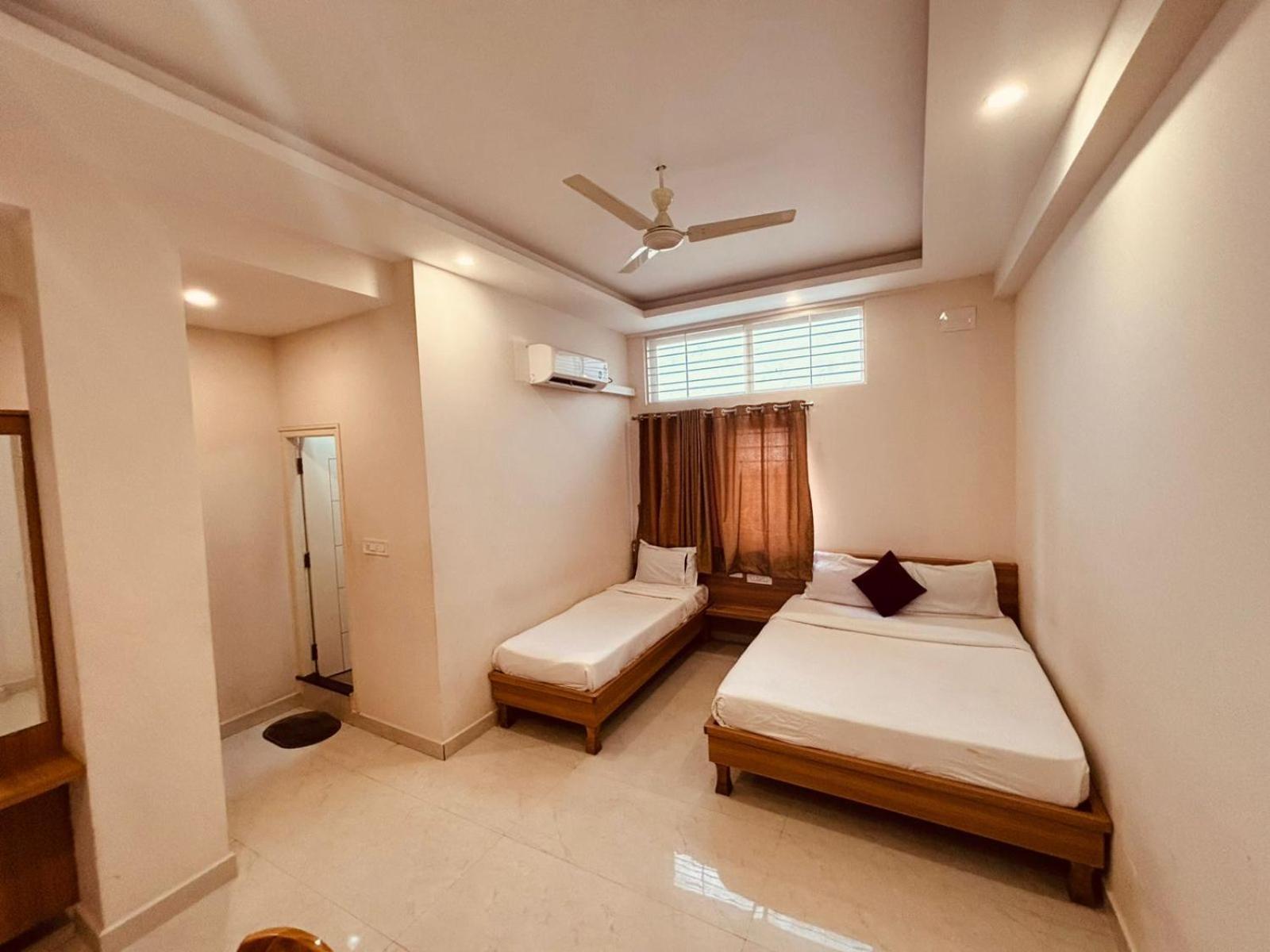 Seema Palace Inn 1 Km From Railwaystaion Mysore Εξωτερικό φωτογραφία