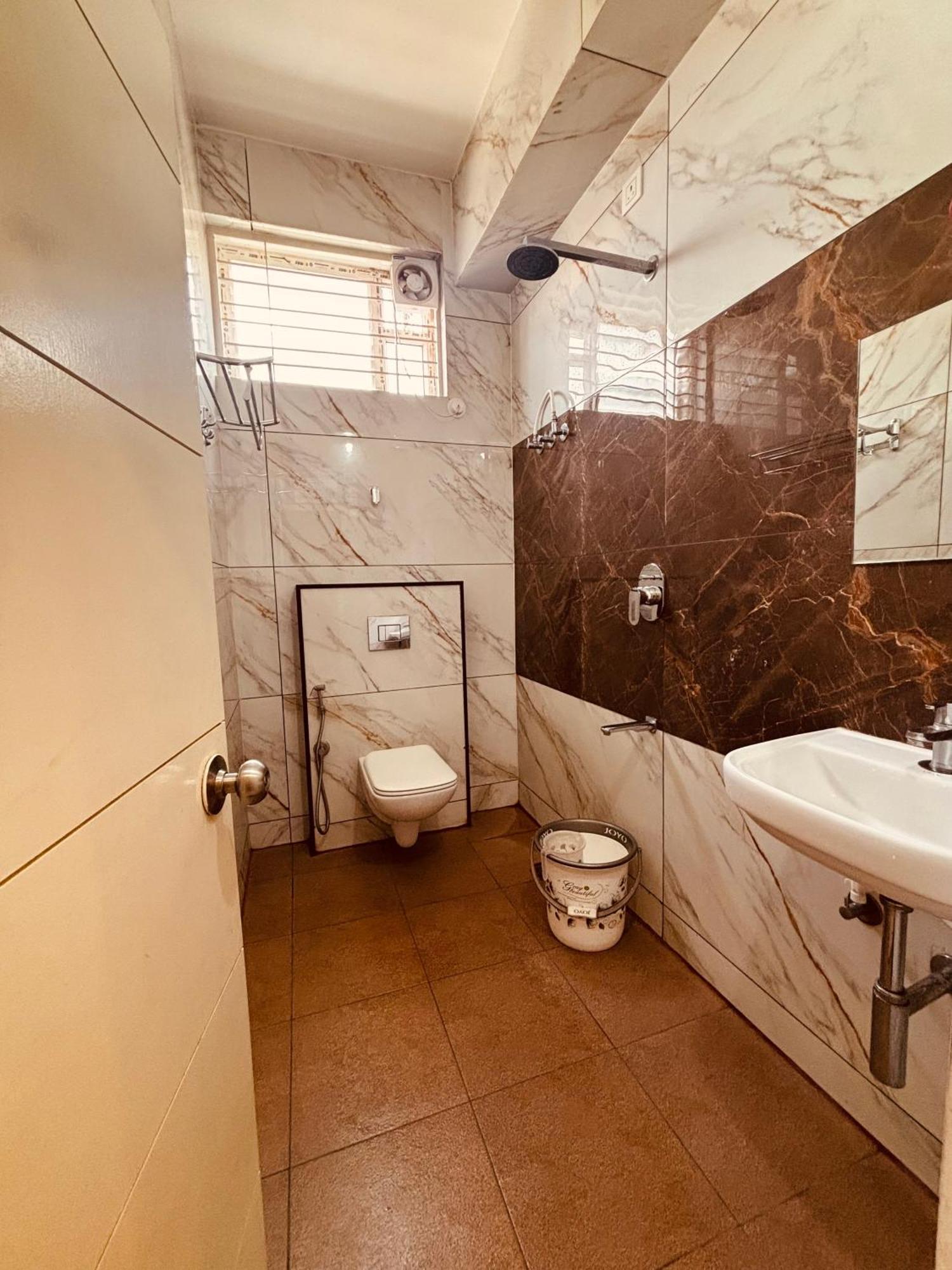 Seema Palace Inn 1 Km From Railwaystaion Mysore Εξωτερικό φωτογραφία
